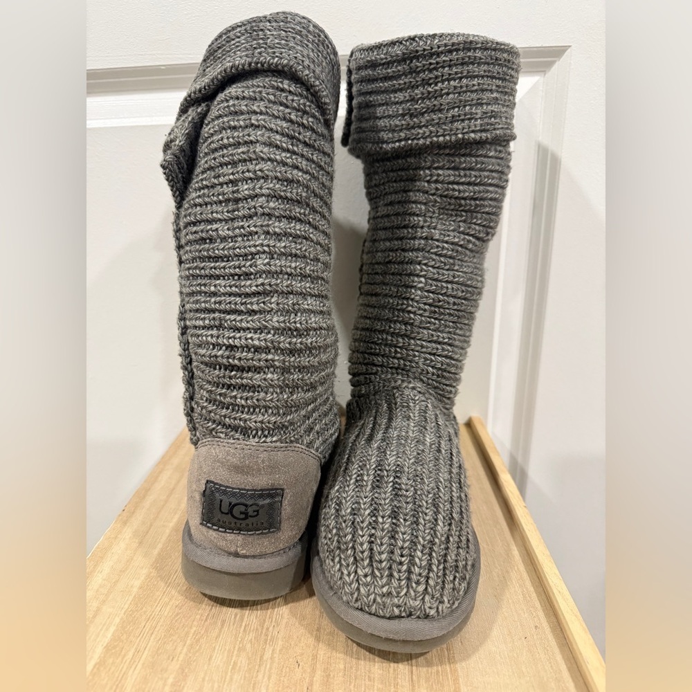 UGG Australia Gray Knit Tall Boots Women’s Size 7 Cozy Winter Shearling - Picture 7 of 9